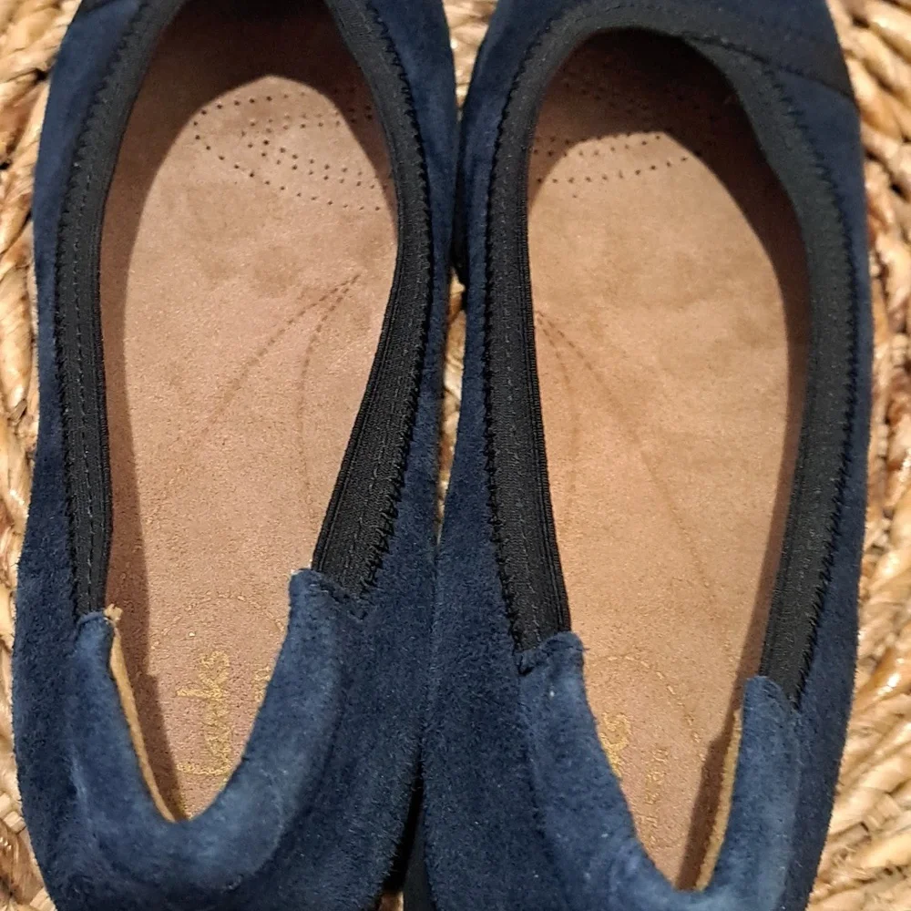 NWT Clarks Womens Artisan Blue Suede Ballet 1.25
